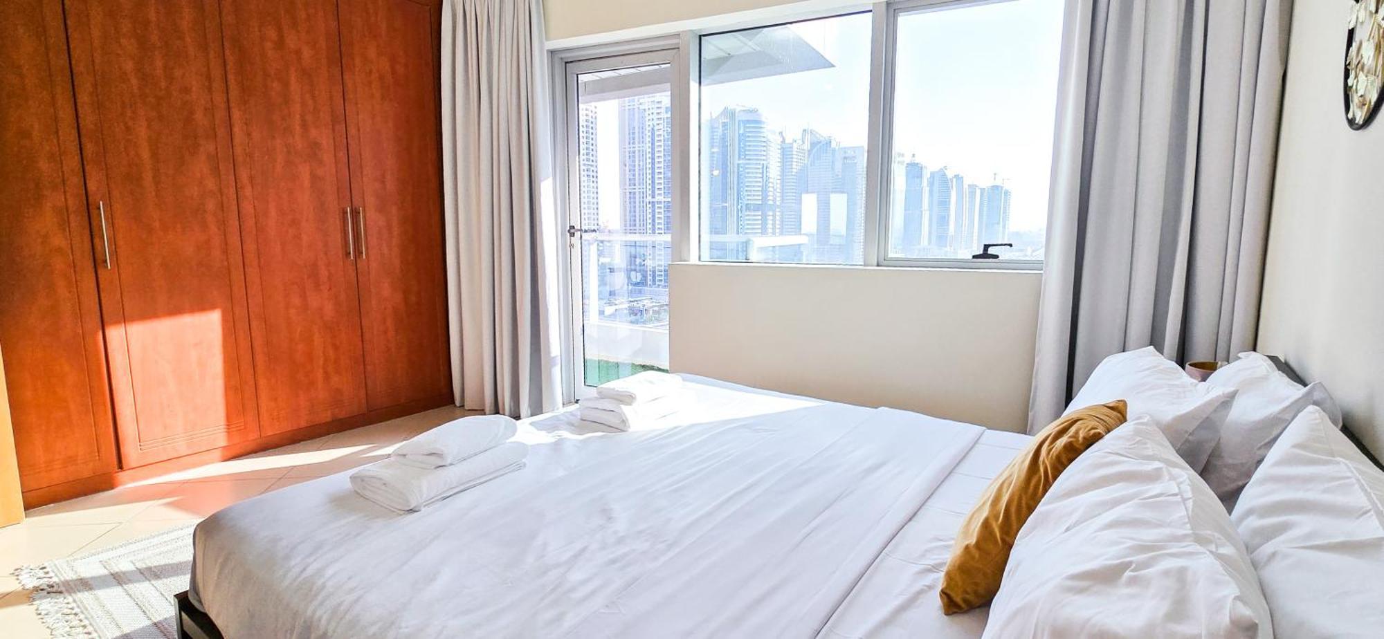 Spacious 2 Bed Apt At Marina High Floor Dubai Exteriör bild